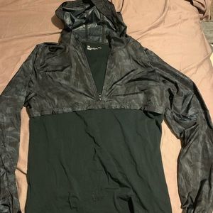 Under Armour windbreaker/T-shirt combo with hoodie
